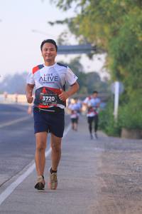 BIB: 3720
                            <button type="button" onclick="openModal(6389113)" class="btn btn-primary btn-sm float-right btn-popup" data-toggle="modal" data-target=".modal-high-quality">
                        <i class="fas fa-shopping-cart"></i> Add to Cart
                    </button>
                                            <button type="button" onclick="isThisMe(6389113, true)" class="btn btn-success btn-sm float-right btn-popup btn-isme hidden" data-toggle="tooltip" data-placement="bottom" title="นี่คือรูปของคุณใช่ไหม คลิกที่นี่เพื่อเอาเข้าอัลบั้ม">
                        <i class="fas fa-plus"></i> Add to album
                    </button>
                    <button type="button" onclick="isThisMe(6389113, false)" class="btn btn-warning btn-sm float-right btn-popup btn-isnotme hidden">
                        <i class="fas fa-ban"></i> Remove from album
                    </button>