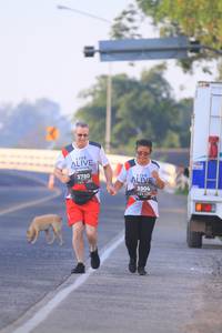 BIB: 3780, 3904
                            <button type="button" onclick="openModal(6391210)" class="btn btn-primary btn-sm float-right btn-popup" data-toggle="modal" data-target=".modal-high-quality">
                        <i class="fas fa-shopping-cart"></i> Add to Cart
                    </button>
                                            <button type="button" onclick="isThisMe(6391210, true)" class="btn btn-success btn-sm float-right btn-popup btn-isme hidden" data-toggle="tooltip" data-placement="bottom" title="นี่คือรูปของคุณใช่ไหม คลิกที่นี่เพื่อเอาเข้าอัลบั้ม">
                        <i class="fas fa-plus"></i> Add to album
                    </button>
                    <button type="button" onclick="isThisMe(6391210, false)" class="btn btn-warning btn-sm float-right btn-popup btn-isnotme hidden">
                        <i class="fas fa-ban"></i> Remove from album
                    </button>