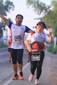 BIB: 6835, 3160
                            <button type="button" onclick="openModal(6387297)" class="btn btn-primary btn-sm float-right btn-popup" data-toggle="modal" data-target=".modal-high-quality">
                        <i class="fas fa-shopping-cart"></i> Add to Cart
                    </button>
                                            <button type="button" onclick="isThisMe(6387297, true)" class="btn btn-success btn-sm float-right btn-popup btn-isme hidden" data-toggle="tooltip" data-placement="bottom" title="นี่คือรูปของคุณใช่ไหม คลิกที่นี่เพื่อเอาเข้าอัลบั้ม">
                        <i class="fas fa-plus"></i> Add to album
                    </button>
                    <button type="button" onclick="isThisMe(6387297, false)" class="btn btn-warning btn-sm float-right btn-popup btn-isnotme hidden">
                        <i class="fas fa-ban"></i> Remove from album
                    </button>