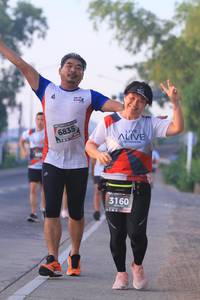 BIB: 6835, 3160
                            <button type="button" onclick="openModal(6387299)" class="btn btn-primary btn-sm float-right btn-popup" data-toggle="modal" data-target=".modal-high-quality">
                        <i class="fas fa-shopping-cart"></i> Add to Cart
                    </button>
                                            <button type="button" onclick="isThisMe(6387299, true)" class="btn btn-success btn-sm float-right btn-popup btn-isme hidden" data-toggle="tooltip" data-placement="bottom" title="นี่คือรูปของคุณใช่ไหม คลิกที่นี่เพื่อเอาเข้าอัลบั้ม">
                        <i class="fas fa-plus"></i> Add to album
                    </button>
                    <button type="button" onclick="isThisMe(6387299, false)" class="btn btn-warning btn-sm float-right btn-popup btn-isnotme hidden">
                        <i class="fas fa-ban"></i> Remove from album
                    </button>