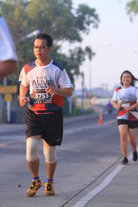 BIB: 3753
                            <button type="button" onclick="openModal(6388536)" class="btn btn-primary btn-sm float-right btn-popup" data-toggle="modal" data-target=".modal-high-quality">
                        <i class="fas fa-shopping-cart"></i> Add to Cart
                    </button>
                                            <button type="button" onclick="isThisMe(6388536, true)" class="btn btn-success btn-sm float-right btn-popup btn-isme hidden" data-toggle="tooltip" data-placement="bottom" title="นี่คือรูปของคุณใช่ไหม คลิกที่นี่เพื่อเอาเข้าอัลบั้ม">
                        <i class="fas fa-plus"></i> Add to album
                    </button>
                    <button type="button" onclick="isThisMe(6388536, false)" class="btn btn-warning btn-sm float-right btn-popup btn-isnotme hidden">
                        <i class="fas fa-ban"></i> Remove from album
                    </button>