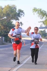 BIB: 3780, 3904
                            <button type="button" onclick="openModal(6391306)" class="btn btn-primary btn-sm float-right btn-popup" data-toggle="modal" data-target=".modal-high-quality">
                        <i class="fas fa-shopping-cart"></i> Add to Cart
                    </button>
                                            <button type="button" onclick="isThisMe(6391306, true)" class="btn btn-success btn-sm float-right btn-popup btn-isme hidden" data-toggle="tooltip" data-placement="bottom" title="นี่คือรูปของคุณใช่ไหม คลิกที่นี่เพื่อเอาเข้าอัลบั้ม">
                        <i class="fas fa-plus"></i> Add to album
                    </button>
                    <button type="button" onclick="isThisMe(6391306, false)" class="btn btn-warning btn-sm float-right btn-popup btn-isnotme hidden">
                        <i class="fas fa-ban"></i> Remove from album
                    </button>