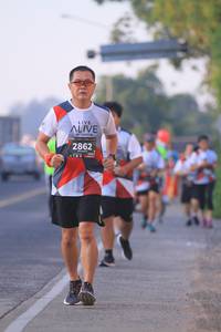 BIB: 2862
                            <button type="button" onclick="openModal(6389632)" class="btn btn-primary btn-sm float-right btn-popup" data-toggle="modal" data-target=".modal-high-quality">
                        <i class="fas fa-shopping-cart"></i> Add to Cart
                    </button>
                                            <button type="button" onclick="isThisMe(6389632, true)" class="btn btn-success btn-sm float-right btn-popup btn-isme hidden" data-toggle="tooltip" data-placement="bottom" title="นี่คือรูปของคุณใช่ไหม คลิกที่นี่เพื่อเอาเข้าอัลบั้ม">
                        <i class="fas fa-plus"></i> Add to album
                    </button>
                    <button type="button" onclick="isThisMe(6389632, false)" class="btn btn-warning btn-sm float-right btn-popup btn-isnotme hidden">
                        <i class="fas fa-ban"></i> Remove from album
                    </button>