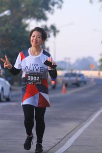 BIB: 3902
                            <button type="button" onclick="openModal(6388288)" class="btn btn-primary btn-sm float-right btn-popup" data-toggle="modal" data-target=".modal-high-quality">
                        <i class="fas fa-shopping-cart"></i> Add to Cart
                    </button>
                                            <button type="button" onclick="isThisMe(6388288, true)" class="btn btn-success btn-sm float-right btn-popup btn-isme hidden" data-toggle="tooltip" data-placement="bottom" title="นี่คือรูปของคุณใช่ไหม คลิกที่นี่เพื่อเอาเข้าอัลบั้ม">
                        <i class="fas fa-plus"></i> Add to album
                    </button>
                    <button type="button" onclick="isThisMe(6388288, false)" class="btn btn-warning btn-sm float-right btn-popup btn-isnotme hidden">
                        <i class="fas fa-ban"></i> Remove from album
                    </button>