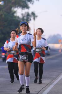 BIB: 3902, 3903, 3083
                            <button type="button" onclick="openModal(6388233)" class="btn btn-primary btn-sm float-right btn-popup" data-toggle="modal" data-target=".modal-high-quality">
                        <i class="fas fa-shopping-cart"></i> Add to Cart
                    </button>
                                            <button type="button" onclick="isThisMe(6388233, true)" class="btn btn-success btn-sm float-right btn-popup btn-isme hidden" data-toggle="tooltip" data-placement="bottom" title="นี่คือรูปของคุณใช่ไหม คลิกที่นี่เพื่อเอาเข้าอัลบั้ม">
                        <i class="fas fa-plus"></i> Add to album
                    </button>
                    <button type="button" onclick="isThisMe(6388233, false)" class="btn btn-warning btn-sm float-right btn-popup btn-isnotme hidden">
                        <i class="fas fa-ban"></i> Remove from album
                    </button>