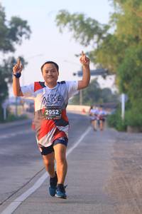 BIB: 2952
                            <button type="button" onclick="openModal(6388835)" class="btn btn-primary btn-sm float-right btn-popup" data-toggle="modal" data-target=".modal-high-quality">
                        <i class="fas fa-shopping-cart"></i> Add to Cart
                    </button>
                                            <button type="button" onclick="isThisMe(6388835, true)" class="btn btn-success btn-sm float-right btn-popup btn-isme hidden" data-toggle="tooltip" data-placement="bottom" title="นี่คือรูปของคุณใช่ไหม คลิกที่นี่เพื่อเอาเข้าอัลบั้ม">
                        <i class="fas fa-plus"></i> Add to album
                    </button>
                    <button type="button" onclick="isThisMe(6388835, false)" class="btn btn-warning btn-sm float-right btn-popup btn-isnotme hidden">
                        <i class="fas fa-ban"></i> Remove from album
                    </button>