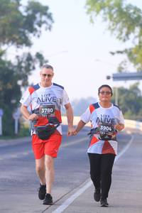 BIB: 3780, 3904
                            <button type="button" onclick="openModal(6391274)" class="btn btn-primary btn-sm float-right btn-popup" data-toggle="modal" data-target=".modal-high-quality">
                        <i class="fas fa-shopping-cart"></i> Add to Cart
                    </button>
                                            <button type="button" onclick="isThisMe(6391274, true)" class="btn btn-success btn-sm float-right btn-popup btn-isme hidden" data-toggle="tooltip" data-placement="bottom" title="นี่คือรูปของคุณใช่ไหม คลิกที่นี่เพื่อเอาเข้าอัลบั้ม">
                        <i class="fas fa-plus"></i> Add to album
                    </button>
                    <button type="button" onclick="isThisMe(6391274, false)" class="btn btn-warning btn-sm float-right btn-popup btn-isnotme hidden">
                        <i class="fas fa-ban"></i> Remove from album
                    </button>