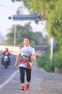 BIB: 3164
                            <button type="button" onclick="openModal(6391463)" class="btn btn-primary btn-sm float-right btn-popup" data-toggle="modal" data-target=".modal-high-quality">
                        <i class="fas fa-shopping-cart"></i> Add to Cart
                    </button>
                                            <button type="button" onclick="isThisMe(6391463, true)" class="btn btn-success btn-sm float-right btn-popup btn-isme hidden" data-toggle="tooltip" data-placement="bottom" title="นี่คือรูปของคุณใช่ไหม คลิกที่นี่เพื่อเอาเข้าอัลบั้ม">
                        <i class="fas fa-plus"></i> Add to album
                    </button>
                    <button type="button" onclick="isThisMe(6391463, false)" class="btn btn-warning btn-sm float-right btn-popup btn-isnotme hidden">
                        <i class="fas fa-ban"></i> Remove from album
                    </button>