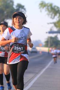 BIB: 2641, 128
                            <button type="button" onclick="openModal(6389473)" class="btn btn-primary btn-sm float-right btn-popup" data-toggle="modal" data-target=".modal-high-quality">
                        <i class="fas fa-shopping-cart"></i> Add to Cart
                    </button>
                                            <button type="button" onclick="isThisMe(6389473, true)" class="btn btn-success btn-sm float-right btn-popup btn-isme hidden" data-toggle="tooltip" data-placement="bottom" title="นี่คือรูปของคุณใช่ไหม คลิกที่นี่เพื่อเอาเข้าอัลบั้ม">
                        <i class="fas fa-plus"></i> Add to album
                    </button>
                    <button type="button" onclick="isThisMe(6389473, false)" class="btn btn-warning btn-sm float-right btn-popup btn-isnotme hidden">
                        <i class="fas fa-ban"></i> Remove from album
                    </button>