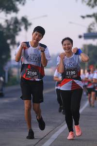 BIB: 2108, 2190
                            <button type="button" onclick="openModal(6386382)" class="btn btn-primary btn-sm float-right btn-popup" data-toggle="modal" data-target=".modal-high-quality">
                        <i class="fas fa-shopping-cart"></i> Add to Cart
                    </button>
                                            <button type="button" onclick="isThisMe(6386382, true)" class="btn btn-success btn-sm float-right btn-popup btn-isme hidden" data-toggle="tooltip" data-placement="bottom" title="นี่คือรูปของคุณใช่ไหม คลิกที่นี่เพื่อเอาเข้าอัลบั้ม">
                        <i class="fas fa-plus"></i> Add to album
                    </button>
                    <button type="button" onclick="isThisMe(6386382, false)" class="btn btn-warning btn-sm float-right btn-popup btn-isnotme hidden">
                        <i class="fas fa-ban"></i> Remove from album
                    </button>