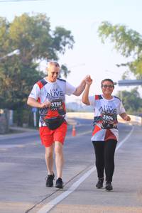 BIB: 3780, 3904
                            <button type="button" onclick="openModal(6391294)" class="btn btn-primary btn-sm float-right btn-popup" data-toggle="modal" data-target=".modal-high-quality">
                        <i class="fas fa-shopping-cart"></i> Add to Cart
                    </button>
                                            <button type="button" onclick="isThisMe(6391294, true)" class="btn btn-success btn-sm float-right btn-popup btn-isme hidden" data-toggle="tooltip" data-placement="bottom" title="นี่คือรูปของคุณใช่ไหม คลิกที่นี่เพื่อเอาเข้าอัลบั้ม">
                        <i class="fas fa-plus"></i> Add to album
                    </button>
                    <button type="button" onclick="isThisMe(6391294, false)" class="btn btn-warning btn-sm float-right btn-popup btn-isnotme hidden">
                        <i class="fas fa-ban"></i> Remove from album
                    </button>