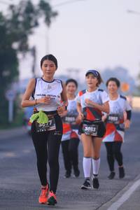 BIB: 902, 877, 3083
                            <button type="button" onclick="openModal(6388158)" class="btn btn-primary btn-sm float-right btn-popup" data-toggle="modal" data-target=".modal-high-quality">
                        <i class="fas fa-shopping-cart"></i> Add to Cart
                    </button>
                                            <button type="button" onclick="isThisMe(6388158, true)" class="btn btn-success btn-sm float-right btn-popup btn-isme hidden" data-toggle="tooltip" data-placement="bottom" title="นี่คือรูปของคุณใช่ไหม คลิกที่นี่เพื่อเอาเข้าอัลบั้ม">
                        <i class="fas fa-plus"></i> Add to album
                    </button>
                    <button type="button" onclick="isThisMe(6388158, false)" class="btn btn-warning btn-sm float-right btn-popup btn-isnotme hidden">
                        <i class="fas fa-ban"></i> Remove from album
                    </button>