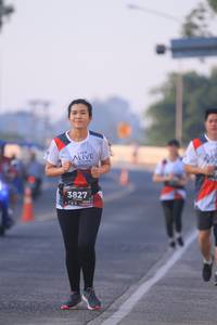 BIB: 3827
                            <button type="button" onclick="openModal(6388586)" class="btn btn-primary btn-sm float-right btn-popup" data-toggle="modal" data-target=".modal-high-quality">
                        <i class="fas fa-shopping-cart"></i> Add to Cart
                    </button>
                                            <button type="button" onclick="isThisMe(6388586, true)" class="btn btn-success btn-sm float-right btn-popup btn-isme hidden" data-toggle="tooltip" data-placement="bottom" title="นี่คือรูปของคุณใช่ไหม คลิกที่นี่เพื่อเอาเข้าอัลบั้ม">
                        <i class="fas fa-plus"></i> Add to album
                    </button>
                    <button type="button" onclick="isThisMe(6388586, false)" class="btn btn-warning btn-sm float-right btn-popup btn-isnotme hidden">
                        <i class="fas fa-ban"></i> Remove from album
                    </button>