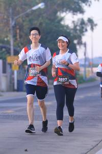 BIB: 010, 3695, 3897
                            <button type="button" onclick="openModal(6385716)" class="btn btn-primary btn-sm float-right btn-popup" data-toggle="modal" data-target=".modal-high-quality">
                        <i class="fas fa-shopping-cart"></i> Add to Cart
                    </button>
                                            <button type="button" onclick="isThisMe(6385716, true)" class="btn btn-success btn-sm float-right btn-popup btn-isme hidden" data-toggle="tooltip" data-placement="bottom" title="นี่คือรูปของคุณใช่ไหม คลิกที่นี่เพื่อเอาเข้าอัลบั้ม">
                        <i class="fas fa-plus"></i> Add to album
                    </button>
                    <button type="button" onclick="isThisMe(6385716, false)" class="btn btn-warning btn-sm float-right btn-popup btn-isnotme hidden">
                        <i class="fas fa-ban"></i> Remove from album
                    </button>