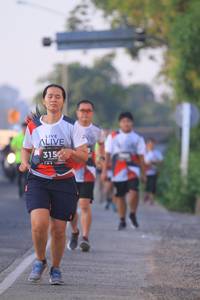 BIB: 315
                            <button type="button" onclick="openModal(6389564)" class="btn btn-primary btn-sm float-right btn-popup" data-toggle="modal" data-target=".modal-high-quality">
                        <i class="fas fa-shopping-cart"></i> Add to Cart
                    </button>
                                            <button type="button" onclick="isThisMe(6389564, true)" class="btn btn-success btn-sm float-right btn-popup btn-isme hidden" data-toggle="tooltip" data-placement="bottom" title="นี่คือรูปของคุณใช่ไหม คลิกที่นี่เพื่อเอาเข้าอัลบั้ม">
                        <i class="fas fa-plus"></i> Add to album
                    </button>
                    <button type="button" onclick="isThisMe(6389564, false)" class="btn btn-warning btn-sm float-right btn-popup btn-isnotme hidden">
                        <i class="fas fa-ban"></i> Remove from album
                    </button>