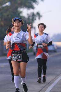 BIB: 3902, 3083, 128
                            <button type="button" onclick="openModal(6388243)" class="btn btn-primary btn-sm float-right btn-popup" data-toggle="modal" data-target=".modal-high-quality">
                        <i class="fas fa-shopping-cart"></i> Add to Cart
                    </button>
                                            <button type="button" onclick="isThisMe(6388243, true)" class="btn btn-success btn-sm float-right btn-popup btn-isme hidden" data-toggle="tooltip" data-placement="bottom" title="นี่คือรูปของคุณใช่ไหม คลิกที่นี่เพื่อเอาเข้าอัลบั้ม">
                        <i class="fas fa-plus"></i> Add to album
                    </button>
                    <button type="button" onclick="isThisMe(6388243, false)" class="btn btn-warning btn-sm float-right btn-popup btn-isnotme hidden">
                        <i class="fas fa-ban"></i> Remove from album
                    </button>