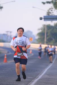 BIB: 3800
                            <button type="button" onclick="openModal(6387663)" class="btn btn-primary btn-sm float-right btn-popup" data-toggle="modal" data-target=".modal-high-quality">
                        <i class="fas fa-shopping-cart"></i> Add to Cart
                    </button>
                                            <button type="button" onclick="isThisMe(6387663, true)" class="btn btn-success btn-sm float-right btn-popup btn-isme hidden" data-toggle="tooltip" data-placement="bottom" title="นี่คือรูปของคุณใช่ไหม คลิกที่นี่เพื่อเอาเข้าอัลบั้ม">
                        <i class="fas fa-plus"></i> Add to album
                    </button>
                    <button type="button" onclick="isThisMe(6387663, false)" class="btn btn-warning btn-sm float-right btn-popup btn-isnotme hidden">
                        <i class="fas fa-ban"></i> Remove from album
                    </button>