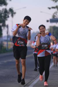 BIB: 2108, 2190
                            <button type="button" onclick="openModal(6386365)" class="btn btn-primary btn-sm float-right btn-popup" data-toggle="modal" data-target=".modal-high-quality">
                        <i class="fas fa-shopping-cart"></i> Add to Cart
                    </button>
                                            <button type="button" onclick="isThisMe(6386365, true)" class="btn btn-success btn-sm float-right btn-popup btn-isme hidden" data-toggle="tooltip" data-placement="bottom" title="นี่คือรูปของคุณใช่ไหม คลิกที่นี่เพื่อเอาเข้าอัลบั้ม">
                        <i class="fas fa-plus"></i> Add to album
                    </button>
                    <button type="button" onclick="isThisMe(6386365, false)" class="btn btn-warning btn-sm float-right btn-popup btn-isnotme hidden">
                        <i class="fas fa-ban"></i> Remove from album
                    </button>