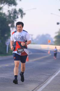 BIB: 3800
                            <button type="button" onclick="openModal(6387686)" class="btn btn-primary btn-sm float-right btn-popup" data-toggle="modal" data-target=".modal-high-quality">
                        <i class="fas fa-shopping-cart"></i> Add to Cart
                    </button>
                                            <button type="button" onclick="isThisMe(6387686, true)" class="btn btn-success btn-sm float-right btn-popup btn-isme hidden" data-toggle="tooltip" data-placement="bottom" title="นี่คือรูปของคุณใช่ไหม คลิกที่นี่เพื่อเอาเข้าอัลบั้ม">
                        <i class="fas fa-plus"></i> Add to album
                    </button>
                    <button type="button" onclick="isThisMe(6387686, false)" class="btn btn-warning btn-sm float-right btn-popup btn-isnotme hidden">
                        <i class="fas fa-ban"></i> Remove from album
                    </button>