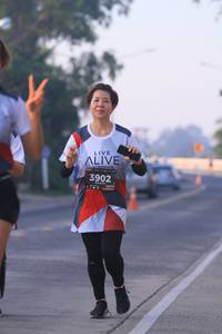 BIB: 3902
                            <button type="button" onclick="openModal(6388248)" class="btn btn-primary btn-sm float-right btn-popup" data-toggle="modal" data-target=".modal-high-quality">
                        <i class="fas fa-shopping-cart"></i> Add to Cart
                    </button>
                                            <button type="button" onclick="isThisMe(6388248, true)" class="btn btn-success btn-sm float-right btn-popup btn-isme hidden" data-toggle="tooltip" data-placement="bottom" title="นี่คือรูปของคุณใช่ไหม คลิกที่นี่เพื่อเอาเข้าอัลบั้ม">
                        <i class="fas fa-plus"></i> Add to album
                    </button>
                    <button type="button" onclick="isThisMe(6388248, false)" class="btn btn-warning btn-sm float-right btn-popup btn-isnotme hidden">
                        <i class="fas fa-ban"></i> Remove from album
                    </button>