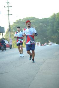 BIB: 3847, 2015
                            <button type="button" onclick="openModal(6446459)" class="btn btn-primary btn-sm float-right btn-popup" data-toggle="modal" data-target=".modal-high-quality">
                        <i class="fas fa-shopping-cart"></i> Add to Cart
                    </button>
                                            <button type="button" onclick="isThisMe(6446459, true)" class="btn btn-success btn-sm float-right btn-popup btn-isme hidden" data-toggle="tooltip" data-placement="bottom" title="นี่คือรูปของคุณใช่ไหม คลิกที่นี่เพื่อเอาเข้าอัลบั้ม">
                        <i class="fas fa-plus"></i> Add to album
                    </button>
                    <button type="button" onclick="isThisMe(6446459, false)" class="btn btn-warning btn-sm float-right btn-popup btn-isnotme hidden">
                        <i class="fas fa-ban"></i> Remove from album
                    </button>