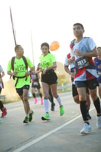 BIB: 2813, 283
                            <button type="button" onclick="openModal(6442645)" class="btn btn-primary btn-sm float-right btn-popup" data-toggle="modal" data-target=".modal-high-quality">
                        <i class="fas fa-shopping-cart"></i> Add to Cart
                    </button>
                                            <button type="button" onclick="isThisMe(6442645, true)" class="btn btn-success btn-sm float-right btn-popup btn-isme hidden" data-toggle="tooltip" data-placement="bottom" title="นี่คือรูปของคุณใช่ไหม คลิกที่นี่เพื่อเอาเข้าอัลบั้ม">
                        <i class="fas fa-plus"></i> Add to album
                    </button>
                    <button type="button" onclick="isThisMe(6442645, false)" class="btn btn-warning btn-sm float-right btn-popup btn-isnotme hidden">
                        <i class="fas fa-ban"></i> Remove from album
                    </button>