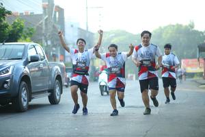 BIB: 3022, 3025, 2952
                            <button type="button" onclick="openModal(6453897)" class="btn btn-primary btn-sm float-right btn-popup" data-toggle="modal" data-target=".modal-high-quality">
                        <i class="fas fa-shopping-cart"></i> Add to Cart
                    </button>
                                            <button type="button" onclick="isThisMe(6453897, true)" class="btn btn-success btn-sm float-right btn-popup btn-isme hidden" data-toggle="tooltip" data-placement="bottom" title="นี่คือรูปของคุณใช่ไหม คลิกที่นี่เพื่อเอาเข้าอัลบั้ม">
                        <i class="fas fa-plus"></i> Add to album
                    </button>
                    <button type="button" onclick="isThisMe(6453897, false)" class="btn btn-warning btn-sm float-right btn-popup btn-isnotme hidden">
                        <i class="fas fa-ban"></i> Remove from album
                    </button>