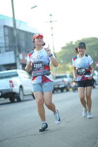 BIB: 2202, 3128
                            <button type="button" onclick="openModal(6446094)" class="btn btn-primary btn-sm float-right btn-popup" data-toggle="modal" data-target=".modal-high-quality">
                        <i class="fas fa-shopping-cart"></i> Add to Cart
                    </button>
                                            <button type="button" onclick="isThisMe(6446094, true)" class="btn btn-success btn-sm float-right btn-popup btn-isme hidden" data-toggle="tooltip" data-placement="bottom" title="นี่คือรูปของคุณใช่ไหม คลิกที่นี่เพื่อเอาเข้าอัลบั้ม">
                        <i class="fas fa-plus"></i> Add to album
                    </button>
                    <button type="button" onclick="isThisMe(6446094, false)" class="btn btn-warning btn-sm float-right btn-popup btn-isnotme hidden">
                        <i class="fas fa-ban"></i> Remove from album
                    </button>