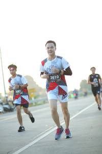 BIB: 3610, 2081
                            <button type="button" onclick="openModal(6437856)" class="btn btn-primary btn-sm float-right btn-popup" data-toggle="modal" data-target=".modal-high-quality">
                        <i class="fas fa-shopping-cart"></i> Add to Cart
                    </button>
                                            <button type="button" onclick="isThisMe(6437856, true)" class="btn btn-success btn-sm float-right btn-popup btn-isme hidden" data-toggle="tooltip" data-placement="bottom" title="นี่คือรูปของคุณใช่ไหม คลิกที่นี่เพื่อเอาเข้าอัลบั้ม">
                        <i class="fas fa-plus"></i> Add to album
                    </button>
                    <button type="button" onclick="isThisMe(6437856, false)" class="btn btn-warning btn-sm float-right btn-popup btn-isnotme hidden">
                        <i class="fas fa-ban"></i> Remove from album
                    </button>