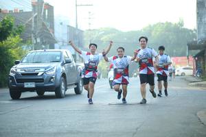 BIB: 3022, 3025, 2952
                            <button type="button" onclick="openModal(6453899)" class="btn btn-primary btn-sm float-right btn-popup" data-toggle="modal" data-target=".modal-high-quality">
                        <i class="fas fa-shopping-cart"></i> Add to Cart
                    </button>
                                            <button type="button" onclick="isThisMe(6453899, true)" class="btn btn-success btn-sm float-right btn-popup btn-isme hidden" data-toggle="tooltip" data-placement="bottom" title="นี่คือรูปของคุณใช่ไหม คลิกที่นี่เพื่อเอาเข้าอัลบั้ม">
                        <i class="fas fa-plus"></i> Add to album
                    </button>
                    <button type="button" onclick="isThisMe(6453899, false)" class="btn btn-warning btn-sm float-right btn-popup btn-isnotme hidden">
                        <i class="fas fa-ban"></i> Remove from album
                    </button>