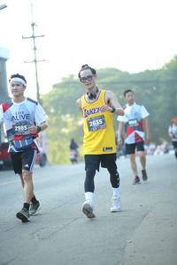 BIB: 2985, 2635
                            <button type="button" onclick="openModal(6448322)" class="btn btn-primary btn-sm float-right btn-popup" data-toggle="modal" data-target=".modal-high-quality">
                        <i class="fas fa-shopping-cart"></i> Add to Cart
                    </button>
                                            <button type="button" onclick="isThisMe(6448322, true)" class="btn btn-success btn-sm float-right btn-popup btn-isme hidden" data-toggle="tooltip" data-placement="bottom" title="นี่คือรูปของคุณใช่ไหม คลิกที่นี่เพื่อเอาเข้าอัลบั้ม">
                        <i class="fas fa-plus"></i> Add to album
                    </button>
                    <button type="button" onclick="isThisMe(6448322, false)" class="btn btn-warning btn-sm float-right btn-popup btn-isnotme hidden">
                        <i class="fas fa-ban"></i> Remove from album
                    </button>