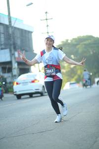 BIB: 3841
                            <button type="button" onclick="openModal(6446395)" class="btn btn-primary btn-sm float-right btn-popup" data-toggle="modal" data-target=".modal-high-quality">
                        <i class="fas fa-shopping-cart"></i> Add to Cart
                    </button>
                                            <button type="button" onclick="isThisMe(6446395, true)" class="btn btn-success btn-sm float-right btn-popup btn-isme hidden" data-toggle="tooltip" data-placement="bottom" title="นี่คือรูปของคุณใช่ไหม คลิกที่นี่เพื่อเอาเข้าอัลบั้ม">
                        <i class="fas fa-plus"></i> Add to album
                    </button>
                    <button type="button" onclick="isThisMe(6446395, false)" class="btn btn-warning btn-sm float-right btn-popup btn-isnotme hidden">
                        <i class="fas fa-ban"></i> Remove from album
                    </button>