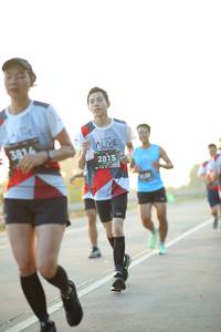 BIB: 3814, 2815
                            <button type="button" onclick="openModal(6442123)" class="btn btn-primary btn-sm float-right btn-popup" data-toggle="modal" data-target=".modal-high-quality">
                        <i class="fas fa-shopping-cart"></i> Add to Cart
                    </button>
                                            <button type="button" onclick="isThisMe(6442123, true)" class="btn btn-success btn-sm float-right btn-popup btn-isme hidden" data-toggle="tooltip" data-placement="bottom" title="นี่คือรูปของคุณใช่ไหม คลิกที่นี่เพื่อเอาเข้าอัลบั้ม">
                        <i class="fas fa-plus"></i> Add to album
                    </button>
                    <button type="button" onclick="isThisMe(6442123, false)" class="btn btn-warning btn-sm float-right btn-popup btn-isnotme hidden">
                        <i class="fas fa-ban"></i> Remove from album
                    </button>