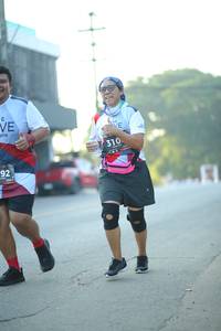 BIB: 310
                            <button type="button" onclick="openModal(6448241)" class="btn btn-primary btn-sm float-right btn-popup" data-toggle="modal" data-target=".modal-high-quality">
                        <i class="fas fa-shopping-cart"></i> Add to Cart
                    </button>
                                            <button type="button" onclick="isThisMe(6448241, true)" class="btn btn-success btn-sm float-right btn-popup btn-isme hidden" data-toggle="tooltip" data-placement="bottom" title="นี่คือรูปของคุณใช่ไหม คลิกที่นี่เพื่อเอาเข้าอัลบั้ม">
                        <i class="fas fa-plus"></i> Add to album
                    </button>
                    <button type="button" onclick="isThisMe(6448241, false)" class="btn btn-warning btn-sm float-right btn-popup btn-isnotme hidden">
                        <i class="fas fa-ban"></i> Remove from album
                    </button>