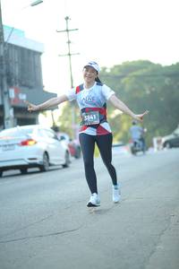 BIB: 3841
                            <button type="button" onclick="openModal(6446359)" class="btn btn-primary btn-sm float-right btn-popup" data-toggle="modal" data-target=".modal-high-quality">
                        <i class="fas fa-shopping-cart"></i> Add to Cart
                    </button>
                                            <button type="button" onclick="isThisMe(6446359, true)" class="btn btn-success btn-sm float-right btn-popup btn-isme hidden" data-toggle="tooltip" data-placement="bottom" title="นี่คือรูปของคุณใช่ไหม คลิกที่นี่เพื่อเอาเข้าอัลบั้ม">
                        <i class="fas fa-plus"></i> Add to album
                    </button>
                    <button type="button" onclick="isThisMe(6446359, false)" class="btn btn-warning btn-sm float-right btn-popup btn-isnotme hidden">
                        <i class="fas fa-ban"></i> Remove from album
                    </button>