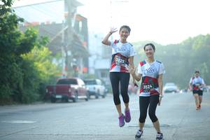 BIB: 3825, 3824
                            <button type="button" onclick="openModal(6453968)" class="btn btn-primary btn-sm float-right btn-popup" data-toggle="modal" data-target=".modal-high-quality">
                        <i class="fas fa-shopping-cart"></i> Add to Cart
                    </button>
                                            <button type="button" onclick="isThisMe(6453968, true)" class="btn btn-success btn-sm float-right btn-popup btn-isme hidden" data-toggle="tooltip" data-placement="bottom" title="นี่คือรูปของคุณใช่ไหม คลิกที่นี่เพื่อเอาเข้าอัลบั้ม">
                        <i class="fas fa-plus"></i> Add to album
                    </button>
                    <button type="button" onclick="isThisMe(6453968, false)" class="btn btn-warning btn-sm float-right btn-popup btn-isnotme hidden">
                        <i class="fas fa-ban"></i> Remove from album
                    </button>