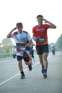 BIB: 200, 2629, 2628
                            <button type="button" onclick="openModal(6435503)" class="btn btn-primary btn-sm float-right btn-popup" data-toggle="modal" data-target=".modal-high-quality">
                        <i class="fas fa-shopping-cart"></i> Add to Cart
                    </button>
                                            <button type="button" onclick="isThisMe(6435503, true)" class="btn btn-success btn-sm float-right btn-popup btn-isme hidden" data-toggle="tooltip" data-placement="bottom" title="นี่คือรูปของคุณใช่ไหม คลิกที่นี่เพื่อเอาเข้าอัลบั้ม">
                        <i class="fas fa-plus"></i> Add to album
                    </button>
                    <button type="button" onclick="isThisMe(6435503, false)" class="btn btn-warning btn-sm float-right btn-popup btn-isnotme hidden">
                        <i class="fas fa-ban"></i> Remove from album
                    </button>