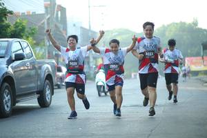 BIB: 3022, 3025, 2952
                            <button type="button" onclick="openModal(6453922)" class="btn btn-primary btn-sm float-right btn-popup" data-toggle="modal" data-target=".modal-high-quality">
                        <i class="fas fa-shopping-cart"></i> Add to Cart
                    </button>
                                            <button type="button" onclick="isThisMe(6453922, true)" class="btn btn-success btn-sm float-right btn-popup btn-isme hidden" data-toggle="tooltip" data-placement="bottom" title="นี่คือรูปของคุณใช่ไหม คลิกที่นี่เพื่อเอาเข้าอัลบั้ม">
                        <i class="fas fa-plus"></i> Add to album
                    </button>
                    <button type="button" onclick="isThisMe(6453922, false)" class="btn btn-warning btn-sm float-right btn-popup btn-isnotme hidden">
                        <i class="fas fa-ban"></i> Remove from album
                    </button>