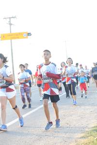 BIB: 6730, 6605, 401
                            <button type="button" onclick="openModal(6483820)" class="btn btn-primary btn-sm float-right btn-popup" data-toggle="modal" data-target=".modal-high-quality">
                        <i class="fas fa-shopping-cart"></i> Add to Cart
                    </button>
                                            <button type="button" onclick="isThisMe(6483820, true)" class="btn btn-success btn-sm float-right btn-popup btn-isme hidden" data-toggle="tooltip" data-placement="bottom" title="นี่คือรูปของคุณใช่ไหม คลิกที่นี่เพื่อเอาเข้าอัลบั้ม">
                        <i class="fas fa-plus"></i> Add to album
                    </button>
                    <button type="button" onclick="isThisMe(6483820, false)" class="btn btn-warning btn-sm float-right btn-popup btn-isnotme hidden">
                        <i class="fas fa-ban"></i> Remove from album
                    </button>