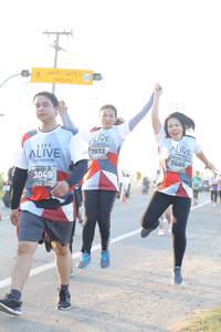 BIB: 7972, 7664, 3049
                            <button type="button" onclick="openModal(6483299)" class="btn btn-primary btn-sm float-right btn-popup" data-toggle="modal" data-target=".modal-high-quality">
                        <i class="fas fa-shopping-cart"></i> Add to Cart
                    </button>
                                            <button type="button" onclick="isThisMe(6483299, true)" class="btn btn-success btn-sm float-right btn-popup btn-isme hidden" data-toggle="tooltip" data-placement="bottom" title="นี่คือรูปของคุณใช่ไหม คลิกที่นี่เพื่อเอาเข้าอัลบั้ม">
                        <i class="fas fa-plus"></i> Add to album
                    </button>
                    <button type="button" onclick="isThisMe(6483299, false)" class="btn btn-warning btn-sm float-right btn-popup btn-isnotme hidden">
                        <i class="fas fa-ban"></i> Remove from album
                    </button>