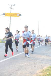 BIB: 383, 2105, 6391, 703
                            <button type="button" onclick="openModal(6483280)" class="btn btn-primary btn-sm float-right btn-popup" data-toggle="modal" data-target=".modal-high-quality">
                        <i class="fas fa-shopping-cart"></i> Add to Cart
                    </button>
                                            <button type="button" onclick="isThisMe(6483280, true)" class="btn btn-success btn-sm float-right btn-popup btn-isme hidden" data-toggle="tooltip" data-placement="bottom" title="นี่คือรูปของคุณใช่ไหม คลิกที่นี่เพื่อเอาเข้าอัลบั้ม">
                        <i class="fas fa-plus"></i> Add to album
                    </button>
                    <button type="button" onclick="isThisMe(6483280, false)" class="btn btn-warning btn-sm float-right btn-popup btn-isnotme hidden">
                        <i class="fas fa-ban"></i> Remove from album
                    </button>