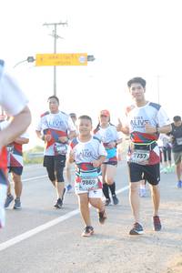 BIB: 3802, 7737, 7869
                            <button type="button" onclick="openModal(6483417)" class="btn btn-primary btn-sm float-right btn-popup" data-toggle="modal" data-target=".modal-high-quality">
                        <i class="fas fa-shopping-cart"></i> Add to Cart
                    </button>
                                            <button type="button" onclick="isThisMe(6483417, true)" class="btn btn-success btn-sm float-right btn-popup btn-isme hidden" data-toggle="tooltip" data-placement="bottom" title="นี่คือรูปของคุณใช่ไหม คลิกที่นี่เพื่อเอาเข้าอัลบั้ม">
                        <i class="fas fa-plus"></i> Add to album
                    </button>
                    <button type="button" onclick="isThisMe(6483417, false)" class="btn btn-warning btn-sm float-right btn-popup btn-isnotme hidden">
                        <i class="fas fa-ban"></i> Remove from album
                    </button>