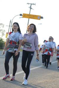 BIB: 7988, 6213
                            <button type="button" onclick="openModal(6487163)" class="btn btn-primary btn-sm float-right btn-popup" data-toggle="modal" data-target=".modal-high-quality">
                        <i class="fas fa-shopping-cart"></i> Add to Cart
                    </button>
                                            <button type="button" onclick="isThisMe(6487163, true)" class="btn btn-success btn-sm float-right btn-popup btn-isme hidden" data-toggle="tooltip" data-placement="bottom" title="นี่คือรูปของคุณใช่ไหม คลิกที่นี่เพื่อเอาเข้าอัลบั้ม">
                        <i class="fas fa-plus"></i> Add to album
                    </button>
                    <button type="button" onclick="isThisMe(6487163, false)" class="btn btn-warning btn-sm float-right btn-popup btn-isnotme hidden">
                        <i class="fas fa-ban"></i> Remove from album
                    </button>