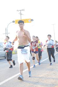 BIB: 6164, 7192, 112, 7130
                            <button type="button" onclick="openModal(6483705)" class="btn btn-primary btn-sm float-right btn-popup" data-toggle="modal" data-target=".modal-high-quality">
                        <i class="fas fa-shopping-cart"></i> Add to Cart
                    </button>
                                            <button type="button" onclick="isThisMe(6483705, true)" class="btn btn-success btn-sm float-right btn-popup btn-isme hidden" data-toggle="tooltip" data-placement="bottom" title="นี่คือรูปของคุณใช่ไหม คลิกที่นี่เพื่อเอาเข้าอัลบั้ม">
                        <i class="fas fa-plus"></i> Add to album
                    </button>
                    <button type="button" onclick="isThisMe(6483705, false)" class="btn btn-warning btn-sm float-right btn-popup btn-isnotme hidden">
                        <i class="fas fa-ban"></i> Remove from album
                    </button>