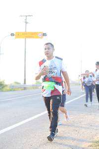 BIB: 754
                            <button type="button" onclick="openModal(6484687)" class="btn btn-primary btn-sm float-right btn-popup" data-toggle="modal" data-target=".modal-high-quality">
                        <i class="fas fa-shopping-cart"></i> Add to Cart
                    </button>
                                            <button type="button" onclick="isThisMe(6484687, true)" class="btn btn-success btn-sm float-right btn-popup btn-isme hidden" data-toggle="tooltip" data-placement="bottom" title="นี่คือรูปของคุณใช่ไหม คลิกที่นี่เพื่อเอาเข้าอัลบั้ม">
                        <i class="fas fa-plus"></i> Add to album
                    </button>
                    <button type="button" onclick="isThisMe(6484687, false)" class="btn btn-warning btn-sm float-right btn-popup btn-isnotme hidden">
                        <i class="fas fa-ban"></i> Remove from album
                    </button>