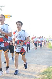 BIB: 184, 6097
                            <button type="button" onclick="openModal(6485575)" class="btn btn-primary btn-sm float-right btn-popup" data-toggle="modal" data-target=".modal-high-quality">
                        <i class="fas fa-shopping-cart"></i> Add to Cart
                    </button>
                                            <button type="button" onclick="isThisMe(6485575, true)" class="btn btn-success btn-sm float-right btn-popup btn-isme hidden" data-toggle="tooltip" data-placement="bottom" title="นี่คือรูปของคุณใช่ไหม คลิกที่นี่เพื่อเอาเข้าอัลบั้ม">
                        <i class="fas fa-plus"></i> Add to album
                    </button>
                    <button type="button" onclick="isThisMe(6485575, false)" class="btn btn-warning btn-sm float-right btn-popup btn-isnotme hidden">
                        <i class="fas fa-ban"></i> Remove from album
                    </button>