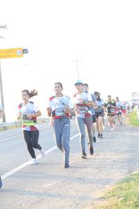 BIB: 7866, 7338, 1264
                            <button type="button" onclick="openModal(6483776)" class="btn btn-primary btn-sm float-right btn-popup" data-toggle="modal" data-target=".modal-high-quality">
                        <i class="fas fa-shopping-cart"></i> Add to Cart
                    </button>
                                            <button type="button" onclick="isThisMe(6483776, true)" class="btn btn-success btn-sm float-right btn-popup btn-isme hidden" data-toggle="tooltip" data-placement="bottom" title="นี่คือรูปของคุณใช่ไหม คลิกที่นี่เพื่อเอาเข้าอัลบั้ม">
                        <i class="fas fa-plus"></i> Add to album
                    </button>
                    <button type="button" onclick="isThisMe(6483776, false)" class="btn btn-warning btn-sm float-right btn-popup btn-isnotme hidden">
                        <i class="fas fa-ban"></i> Remove from album
                    </button>