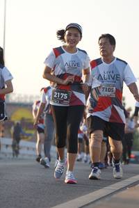 BIB: 7105, 2175
                            <button type="button" onclick="openModal(6433012)" class="btn btn-primary btn-sm float-right btn-popup" data-toggle="modal" data-target=".modal-high-quality">
                        <i class="fas fa-shopping-cart"></i> Add to Cart
                    </button>
                                            <button type="button" onclick="isThisMe(6433012, true)" class="btn btn-success btn-sm float-right btn-popup btn-isme hidden" data-toggle="tooltip" data-placement="bottom" title="นี่คือรูปของคุณใช่ไหม คลิกที่นี่เพื่อเอาเข้าอัลบั้ม">
                        <i class="fas fa-plus"></i> Add to album
                    </button>
                    <button type="button" onclick="isThisMe(6433012, false)" class="btn btn-warning btn-sm float-right btn-popup btn-isnotme hidden">
                        <i class="fas fa-ban"></i> Remove from album
                    </button>