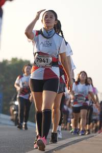 BIB: 7941
                            <button type="button" onclick="openModal(6427889)" class="btn btn-primary btn-sm float-right btn-popup" data-toggle="modal" data-target=".modal-high-quality">
                        <i class="fas fa-shopping-cart"></i> Add to Cart
                    </button>
                                            <button type="button" onclick="isThisMe(6427889, true)" class="btn btn-success btn-sm float-right btn-popup btn-isme hidden" data-toggle="tooltip" data-placement="bottom" title="นี่คือรูปของคุณใช่ไหม คลิกที่นี่เพื่อเอาเข้าอัลบั้ม">
                        <i class="fas fa-plus"></i> Add to album
                    </button>
                    <button type="button" onclick="isThisMe(6427889, false)" class="btn btn-warning btn-sm float-right btn-popup btn-isnotme hidden">
                        <i class="fas fa-ban"></i> Remove from album
                    </button>