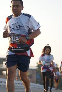 BIB: 2112, 128, 2807
                            <button type="button" onclick="openModal(6416269)" class="btn btn-primary btn-sm float-right btn-popup" data-toggle="modal" data-target=".modal-high-quality">
                        <i class="fas fa-shopping-cart"></i> Add to Cart
                    </button>
                                            <button type="button" onclick="isThisMe(6416269, true)" class="btn btn-success btn-sm float-right btn-popup btn-isme hidden" data-toggle="tooltip" data-placement="bottom" title="นี่คือรูปของคุณใช่ไหม คลิกที่นี่เพื่อเอาเข้าอัลบั้ม">
                        <i class="fas fa-plus"></i> Add to album
                    </button>
                    <button type="button" onclick="isThisMe(6416269, false)" class="btn btn-warning btn-sm float-right btn-popup btn-isnotme hidden">
                        <i class="fas fa-ban"></i> Remove from album
                    </button>